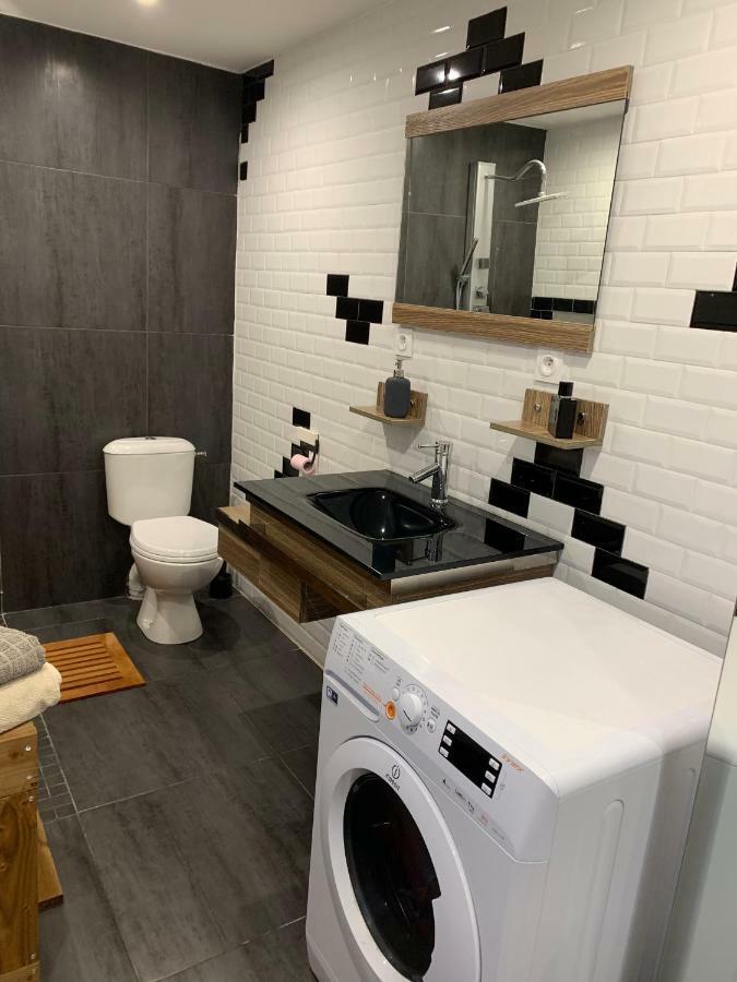 Appartement Neuf Tt Confort - Terrasse Ensoleillee Борго Экстерьер фото